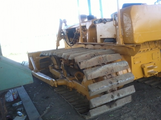 แทรกเตอร์แคท D4D เครื่องฝาบางระบบเกียร์เครื่องดีแน่นสตาจติดง่ายโว่ดี ใบสวยระบบบเลี้ยวใช้งานได้ปกติ  ได้อ็อกเพิ่มเติมขาคอเลียให้แน่นหนาเพิ่มเติม ตามรุปประกอบสงวนราคาบันฑัตฐานผลสมควรอยู่ที่ 380000 เห็นสมควรตอบรับราคาได้ยอมรับทุกเบอร์ในเวลาที่ซื้อขายได้ 6โมง