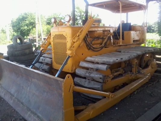 แทรกเตอร์แคท D4D เครื่องฝาบางระบบเกียร์เครื่องดีแน่นสตาจติดง่ายโว่ดี ใบสวยระบบบเลี้ยวใช้งานได้ปกติ  ได้อ็อกเพิ่มเติมขาคอเลียให้แน่นหนาเพิ่มเติม ตามรุปประกอบสงวนราคาบันฑัตฐานผลสมควรอยู่ที่ 380000 เห็นสมควรตอบรับราคาได้ยอมรับทุกเบอร์ในเวลาที่ซื้อขายได้ 6โมง