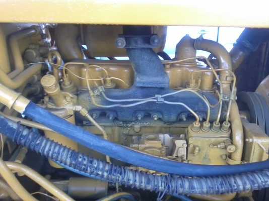 แทรกเตอร์แคท D4D เครื่องฝาบางระบบเกียร์เครื่องดีแน่นสตาจติดง่ายโว่ดี ใบสวยระบบบเลี้ยวใช้งานได้ปกติ  ได้อ็อกเพิ่มเติมขาคอเลียให้แน่นหนาเพิ่มเติม ตามรุปประกอบสงวนราคาบันฑัตฐานผลสมควรอยู่ที่ 380000 เห็นสมควรตอบรับราคาได้ยอมรับทุกเบอร์ในเวลาที่ซื้อขายได้ 6โมง