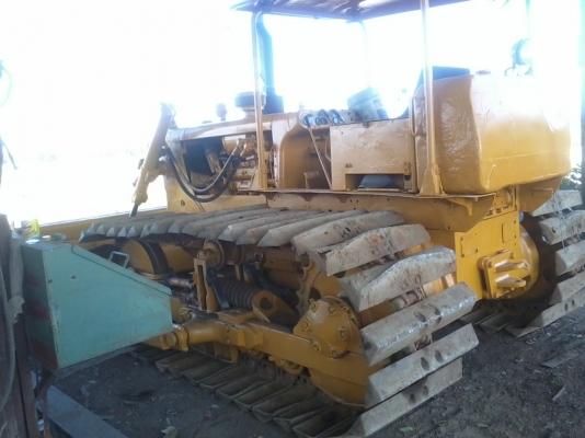 แทรกเตอร์แคท D4D เครื่องฝาบางระบบเกียร์เครื่องดีแน่นสตาจติดง่ายโว่ดี ใบสวยระบบบเลี้ยวใช้งานได้ปกติ  ได้อ็อกเพิ่มเติมขาคอเลียให้แน่นหนาเพิ่มเติม ตามรุปประกอบสงวนราคาบันฑัตฐานผลสมควรอยู่ที่ 380000 เห็นสมควรตอบรับราคาได้ยอมรับทุกเบอร์ในเวลาที่ซื้อขายได้ 6โมง