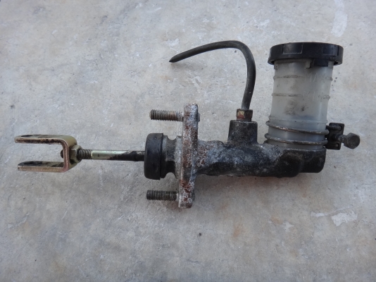 ขายปั้ม คลัทช์ ISUZU TFR เก่าญี่ปุ่น