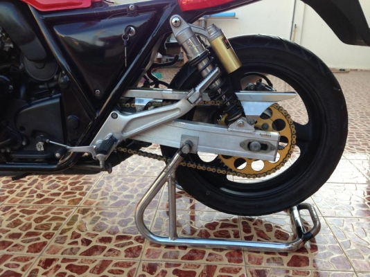 CB400 อินวอย+สพม จะถูกจะแพงต้องแดงไว้ก่อน CB400 อินวอย+สพม จะถูกจะแพงต้องแดงไว้ก่อน