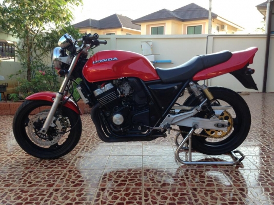 CB400 อินวอย+สพม จะถูกจะแพงต้องแดงไว้ก่อน CB400 อินวอย+สพม จะถูกจะแพงต้องแดงไว้ก่อน