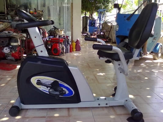 เครื่องออกกำลังกายจักรยานแม่เหล็ก