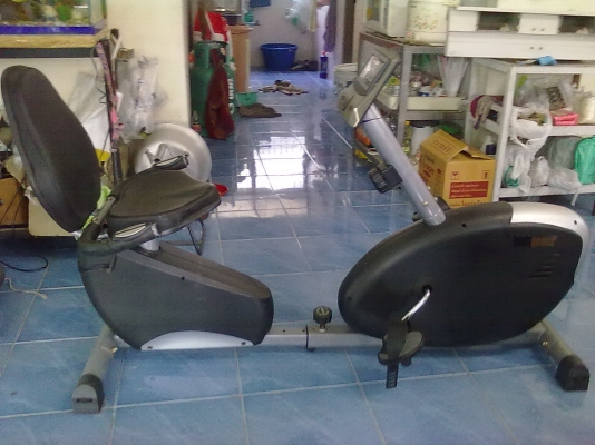 เครื่องออกกำลังกายจักรยานแม่เหล็ก เครื่องออกกำลังกายจักรยานแม่เหล็ก