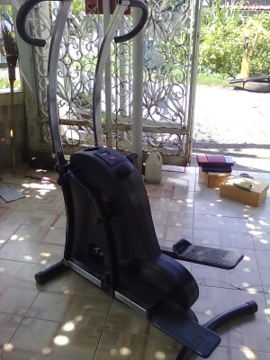 เครื่องออกกำลังกายวิ่งบนอากาศ เครื่องออกกำลังกายวิ่งบนอากาศ