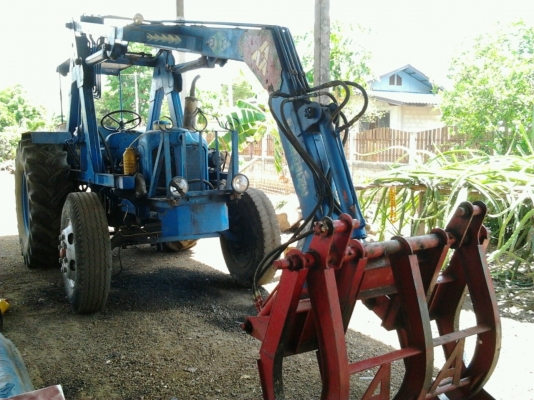 FORD 5500 T2 รถคีบอ้อย ตัวคีบของ อ.เกษตรรุ่งเรือง แบบคานเดี่ยวสภาพดีพร้อมใช้งานได้เลยครับ เครื่องแห้งแรงดี ชุดคานหน้าใหญ่แล้ว ช่วงล่างแน่นยางสภาพดี 60\% พร้อมใช้งาน ราคาต่อรองได้ครับ