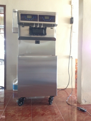 ขายเครื่องทำไอศครีม(ซอฟเสริฟ)