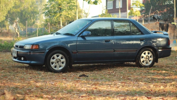 ขายหรือแลก บิ๊กไบค์ทุกรุ่น ///// Mazda 323 เครื่อง TOYOTA 4A 1600CC โทร 082-7391165