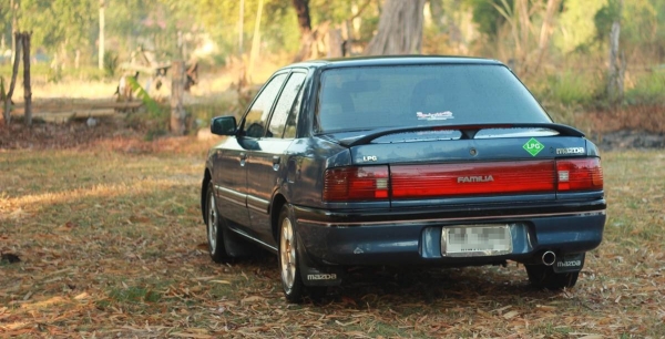 ขายหรือแลก บิ๊กไบค์ทุกรุ่น ///// Mazda 323 เครื่อง TOYOTA 4A 1600CC โทร 082-7391165