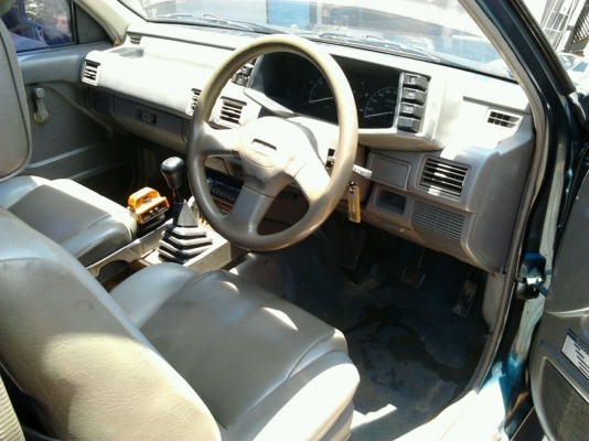 ISUZU TFR มังกรทอง SPACE CAB 2.5 MT ปี 96 รถสวยบางเดิมๆ เครื่องแห้งแรงดีไม่มีเยิ้ม ภายในเก๋งคอนโซลสวยไม่ผุ แอร์เย็นฉ่ำ กระบะไม่มีผุ คัชซีสวยไม่มีดาม ล้อแม็กลายสวย ยางสภาพดี 70\% พร้อมใช้งาน เอกสารทะเบียนภาษีครบพร้อมโอน ราคาต่อรองได้ครับ