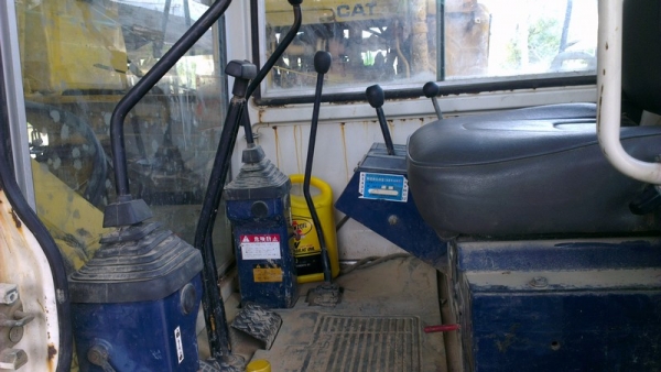 @@@__รถแบ็คโฮ KOMATSU PC40-6 เก่านอกตู้เก๋งมีใบอินวอยน์__@@@