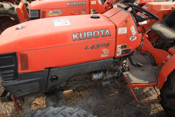 TRACTORS KUBOTA L4508