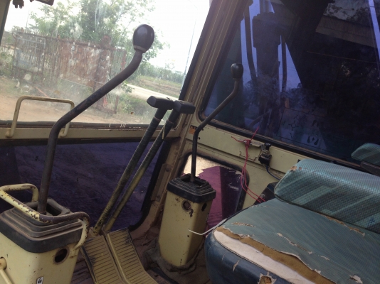 KOMATSU PC 100-3 เอกสารใบอินวอยซ์ เครื่องเดิมปั๊มเดิมทำงานไม่โหลด ภายในเก๋งคอนโทรลยาว บูมอาร์มสวยไม่มีปะไม่มีดาม ช่วงล่างเอวแน่น โซ่กับใบหนาดีประมาณ 60\% พร้อมใช้งานได้เลย ราคาต่อรองได้ครับ KOMATSU PC 100-3 เอกสารใบอินวอยซ์ เครื่องเดิมปั๊มเดิมทำงานไม่โหลด ภายในเก๋งคอนโทรลยาว บูมอาร์มสวยไม่มีปะไม่มีดาม ช่วงล่างเอวแน่น โซ่กับใบหนาดีประมาณ 60\% พร้อมใช้งานได้เลย ราคาต่อรองได้ครับ