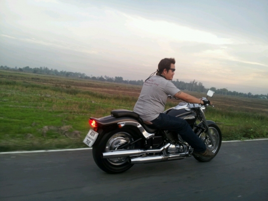 ขาย dragstar 400 custom เก็บงานแล้วสภาพสวยๆเหมือนใหม่ทะเบียนพร้อม