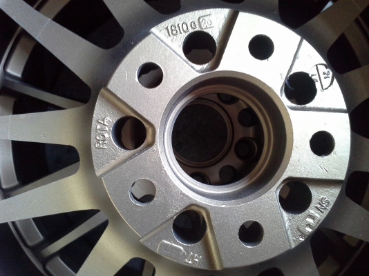 ขายล้อRE30 งานROTA ขอบ18 กว้าง9.5 -10  สภาพกิ๊บๆ 18000.-