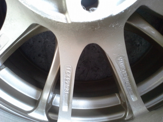 ขายล้อAdvan RZขอบ18 หน้า8หลัง9 งานเนียนๆ  14800.- ครับ