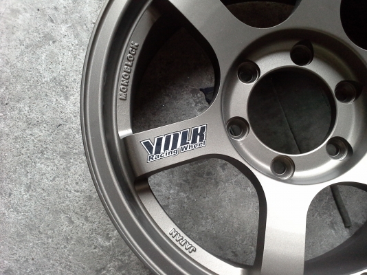 ขายล้อte37 สวยๆ ขอบ17 กว้าง7.5   สีน้ำตาลไหม้ ถูกๆ 13000.-