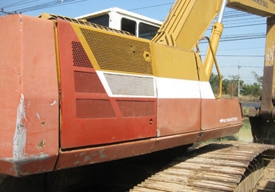 ขาย Komutsu PC200-5 ไฟฟ้าครบมีแอร์ ใช้งานได้เลย โทร 088-4501277 ขาย Komutsu PC200-5 ไฟฟ้าครบมีแอร์ ใช้งานได้เลย โทร 088-4501277