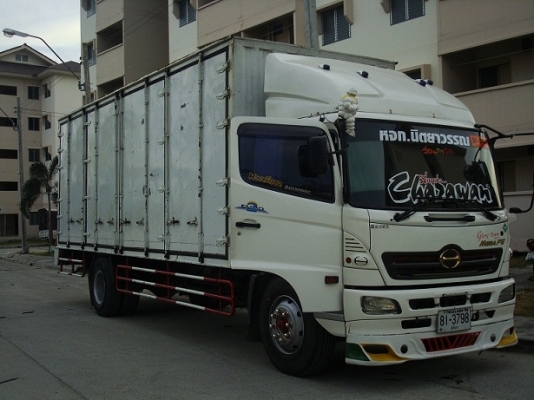 ขายรถบรรทุก HINO FG1JPPA 212 แรง ตู้แห้ง10บาน ปี 48ไม่มีเสากลาง
