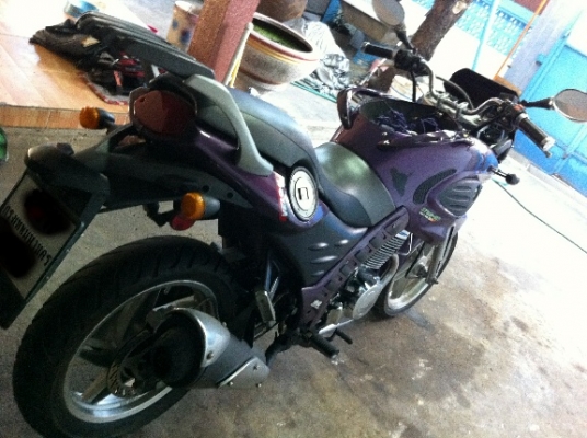 ขับแบบ เทห์ๆ...ทะเบียนแท้ๆ ชื่อผมเอง...เบื่องบนเค้าทำให้..เก่งจิงๆ ขับแบบ เทห์ๆ...ทะเบียนแท้ๆ ชื่อผมเอง...เบื่องบนเค้าทำให้..เก่งจิงๆ