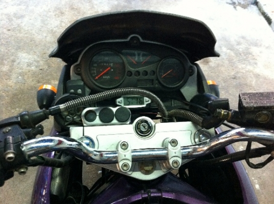 ขับแบบ เทห์ๆ...ทะเบียนแท้ๆ ชื่อผมเอง...เบื่องบนเค้าทำให้..เก่งจิงๆ ขับแบบ เทห์ๆ...ทะเบียนแท้ๆ ชื่อผมเอง...เบื่องบนเค้าทำให้..เก่งจิงๆ