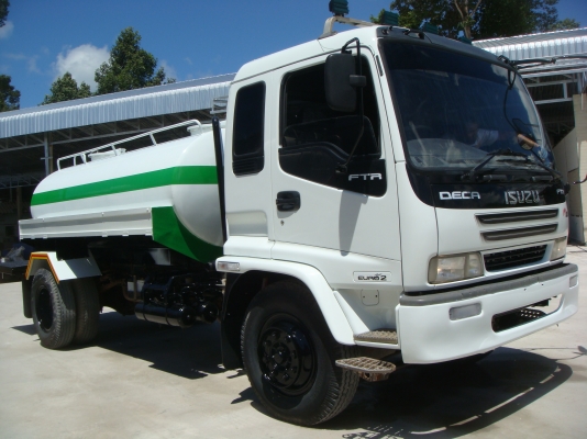 ISUZU FTR เครื่อง 195 แรง แท้งค์น้ำ 6,000 ลิตร