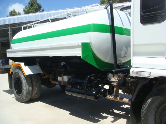 ISUZU FTR เครื่อง 195 แรง แท้งค์น้ำ 6,000 ลิตร
