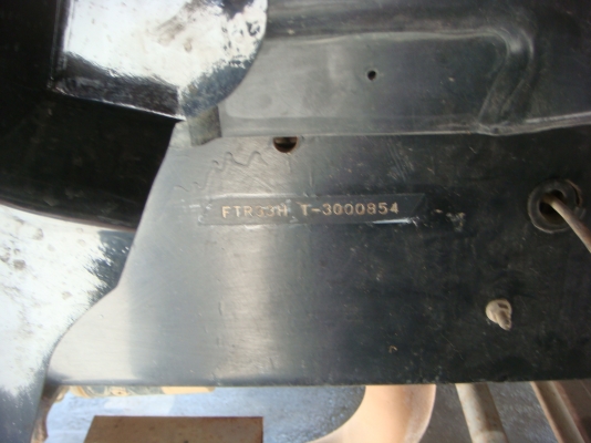 ISUZU FTR เครื่อง 195 แรง แท้งค์น้ำ 6,000 ลิตร