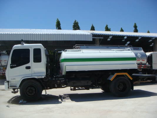 ISUZU FTR เครื่อง 195 แรง แท้งค์น้ำ 6,000 ลิตร