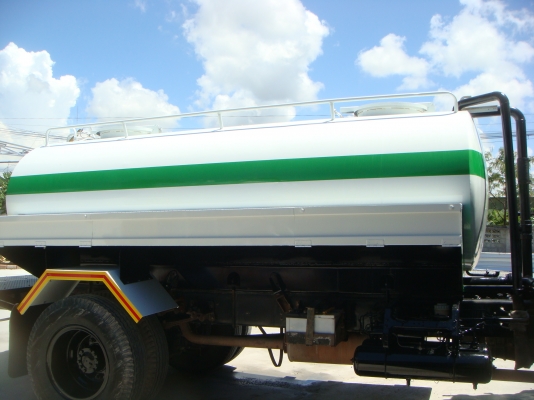 ISUZU FTR เครื่อง 195 แรง แท้งค์น้ำ 6,000 ลิตร