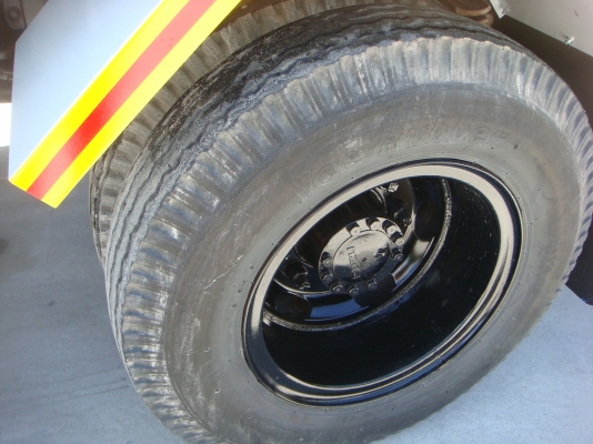 ISUZU FTR เครื่อง 195 แรง แท้งค์น้ำ 6,000 ลิตร