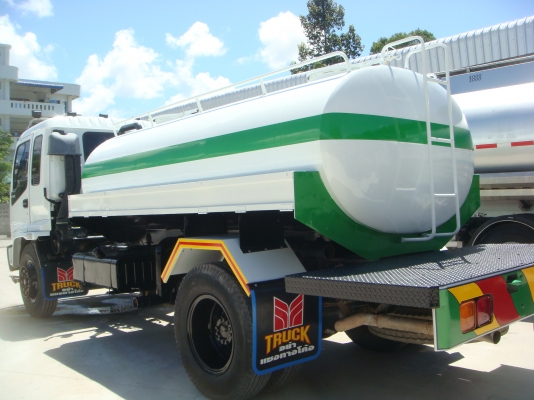 ISUZU FTR เครื่อง 195 แรง แท้งค์น้ำ 6,000 ลิตร