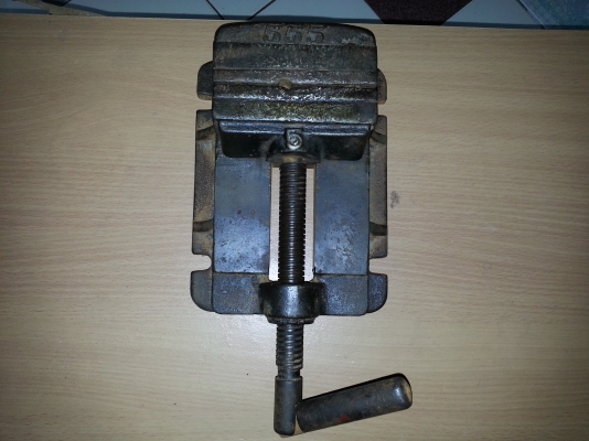 ขายปากการุ่นเก่าเหล็กแข็งแรงมากๆเลยครับ ขายปากการุ่นเก่าเหล็กแข็งแรงมากๆเลยครับ