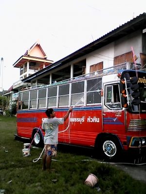 ขายด่วนรถบัสมือสองสภาพดี