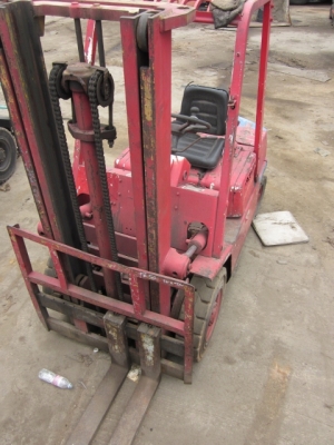 ขาย-รถยก FORKLIFT เครื่องยนต์ดีเซล ขนาด 2 ตัน ยี่ห้อ DUTSAN รถนำเข้าจากญี่ปุ่น เพียง 128,000 บาท ขาย-รถยก FORKLIFT เครื่องยนต์ดีเซล ขนาด 2 ตัน ยี่ห้อ DUTSAN รถนำเข้าจากญี่ปุ่น เพียง 128,000 บาท