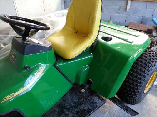 รถ SAND PRO ยี่ห้อ JOHN DEERE พร้อมให้คำปรึกษาและแนะนำวิธีการใช้