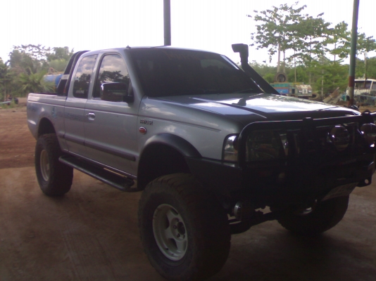 ขายFORD โฟวิลปี04เครื่อง2500โบว์แต่งยกสูงสภาพสวยมากๆคับ ขายFORD โฟวิลปี04เครื่อง2500โบว์แต่งยกสูงสภาพสวยมากๆคับ