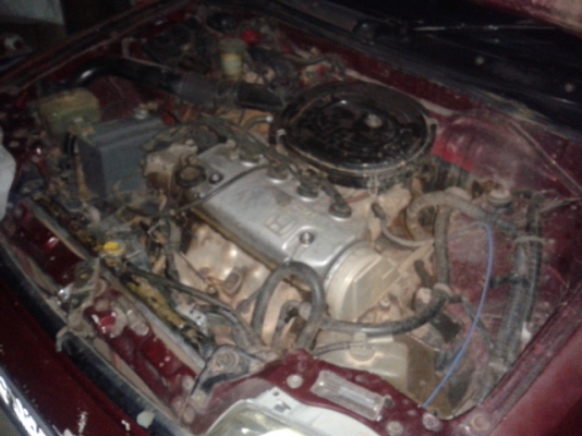 (ลดราคาลงอีก)ขาย civic ef ปี 33 เครื่อง D15B คาร์บูเรเตอร์ รถเครื่องดี ขับดี ไม่มีชนหนัก สีไม่สวยครับ