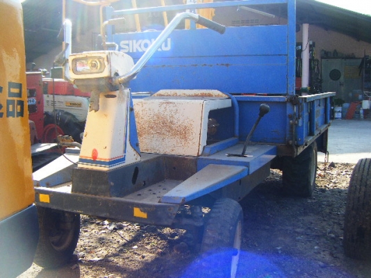 รถบรรทุกเอนกประสงค์นั่งขับเล็ก