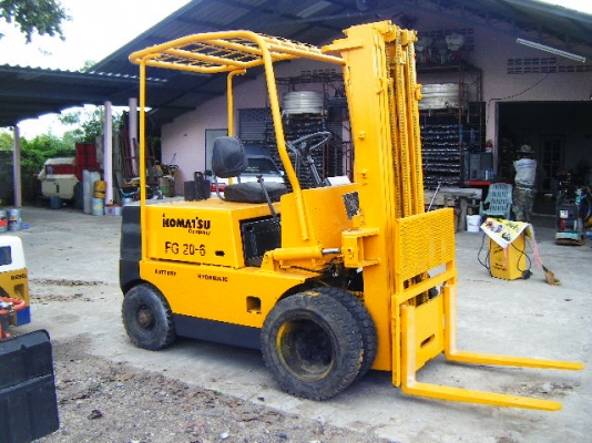 รถโฟร์ลิพท์ 2ตัน รถโฟร์ลิพท์ 2ตัน