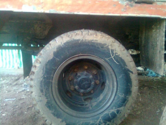 ขาย6ล้อหน้ายาว 6BG1 175 แรงม้ารถบ้านพร้อมวิ่งครับ