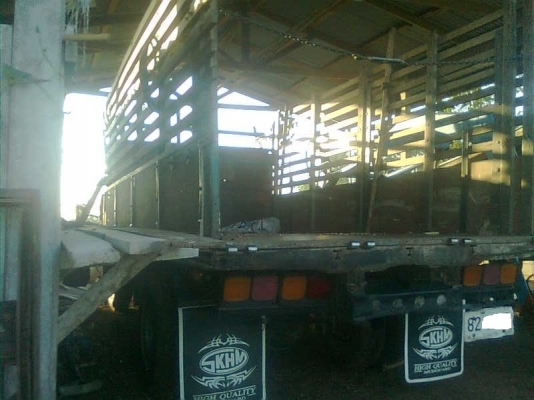 ขาย6ล้อหน้ายาว 6BG1 175 แรงม้ารถบ้านพร้อมวิ่งครับ