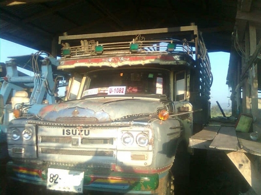 ขาย6ล้อหน้ายาว 6BG1 175 แรงม้ารถบ้านพร้อมวิ่งครับ