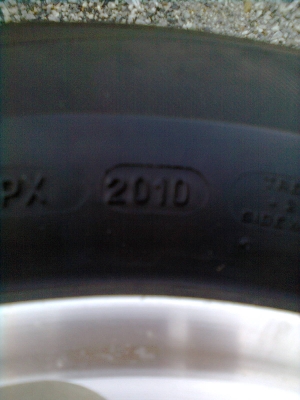 ขายยางพร้อมแม็ก HONDA ยางMICHELIN 195/65R15 ยางปี 10 จำนวน 1 ชุด