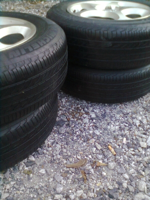 ขายยางพร้อมแม็ก HONDA ยางMICHELIN 195/65R15 ยางปี 10 จำนวน 1 ชุด