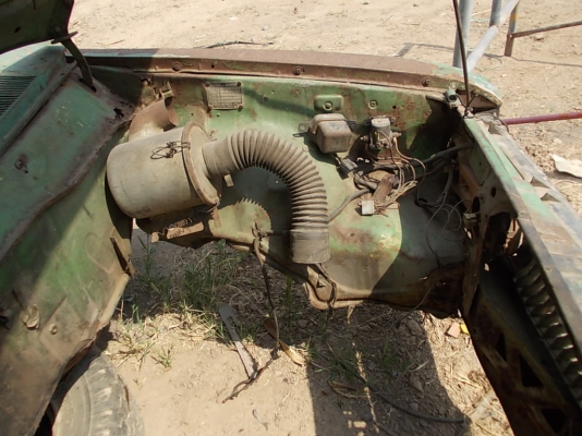 ลดกระจาย จัดไป 3,900 หัว DUTSUN 620 พร้อมอุปกรณ์ตามรูปยกเว้นพวงมาลัย