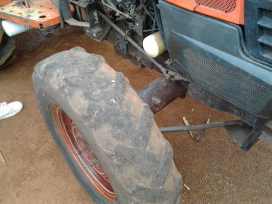 ขาย รถไถ KUBOTA L3408Di 4WD สภาพดีแห้งๆ เครื่องดีติดง่าย เกียร์ดี ระบบไฟใช้ได้ปกติ  ยางดี4เส้น ระบบไฮฯใช้ได้ดีไม่มีแตก พร้อมผาน4 เอกสารเล่มทะเบียน ขายตามสภาพ ราคาต่อรองได้ครับ