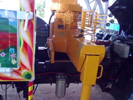 ขายรถหกล้อ ISUZU NRR เครื่อง 170 แรง มีเครน 3 ตันของ TADANO ยาว 5 เมตร ยาง 900 ภายในสวยพร้อมแอร์ เบรกจิ๊ปฟี่