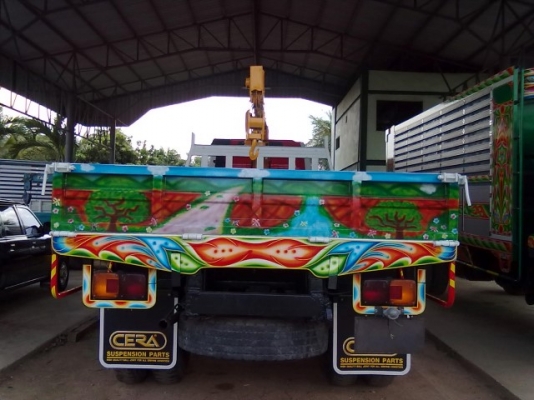 ขายรถหกล้อ ISUZU NRR เครื่อง 170 แรง มีเครน 3 ตันของ TADANO ยาว 5 เมตร ยาง 900 ภายในสวยพร้อมแอร์ เบรกจิ๊ปฟี่